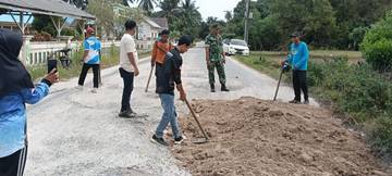 Jalan Lingkar Tanjung Menuju Ceruk  Diperbaiki Swadaya