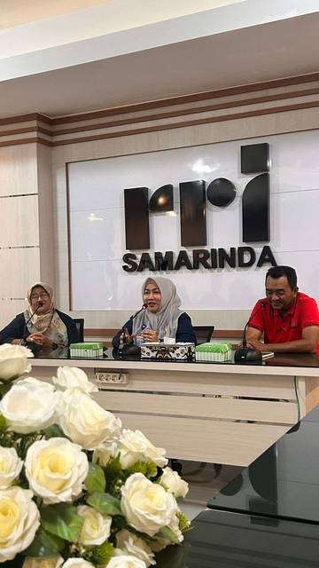 Rapat Outsourcing RRI Samarinda Perkuat Sinergi Profesionalisme Kerja