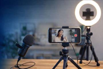 Peralatan Sederhana untuk Produksi Konten Digital