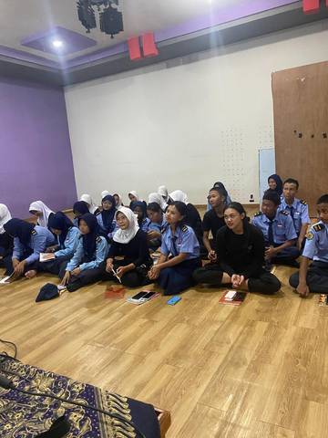 Pentingnya Literasi Digital Bagi Remaja