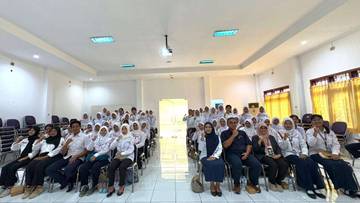 Perkuat Kapasitas, Calon Relawan FKM Undip Ikuti Diklatsar 