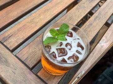 Daun Mint Atas Gelas Bukan Sekadar Hiasan