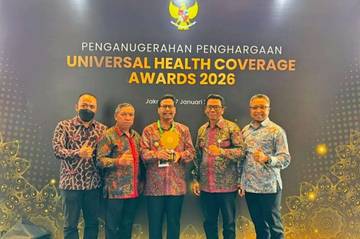 Pemkab Rembang Raih Penghargaan UHC Prioritas dari Kemenkes