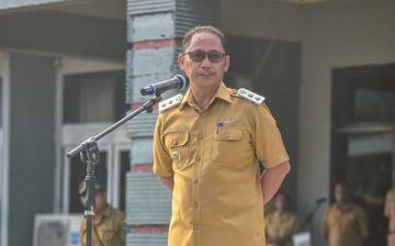 Roi Palunga Soroti ASN yang Jarang Masuk Kantor