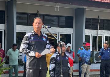 Wabup Yapen Soroti Kepala Kampung dan Kepala Sekolah