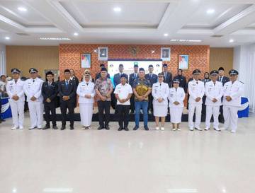 Wali Kota Sibolga Lantik Pejabat Administrator dan Pengawas