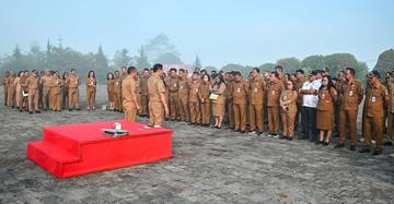 Pertama, Bupati Humbahas Ngariung Pejabat Eselon II III