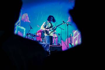 Media Sosial: Jembatan Musik Indie Menuju Dunia