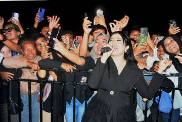 Fans 'Berbinar' Antusias Hadiri Konser Shabrina di Beltim