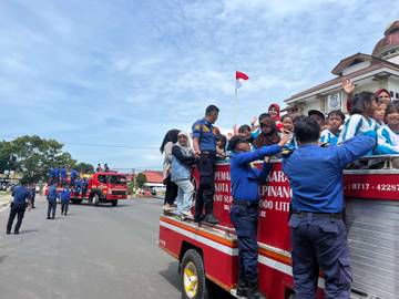 Ratusan Siswa PAUD/TK IIkti Simulasi Kebakaran Pangkalpinang