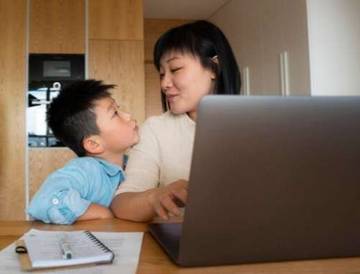 Dampingi dan Batasi Anak-Anak saat Menggunakan Gawai 