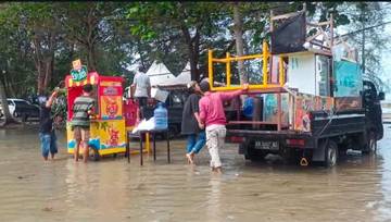 120 UMKM di Tanjung Pendam Terdampak Banjir Rob