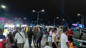 Bazar Nataru Raup Keuntungan Miliaran Rupiah 