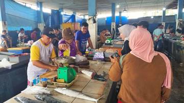 Harga Ikan Naik Daya Beli Warga Tanjungpandan Menurun