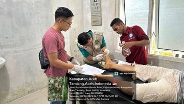 Posko Kesehatan UNAIR Layani Warga Aceh Tamiang