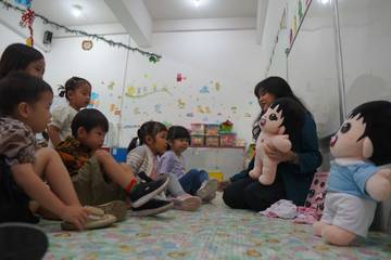 Mahasiswa Ubaya Ciptakan Boneka Edukasi Seksual Interaktif Anak