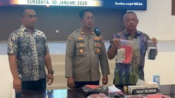 Satreskrim Polrestabes Surabaya Ungkap Empat WNA Pencurian Emas​