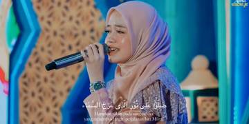 Lirik Lagu Medley Sholawat Alma Esbeye di Lirboyo