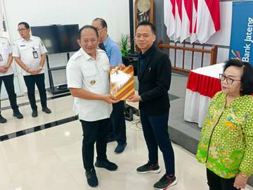 Bupati Rober Serahkan Simbolis SPPT PBB Tahun 2026