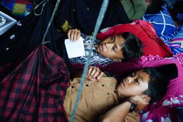 Puluhan Anak Jalani Sunat Massal di Pamar