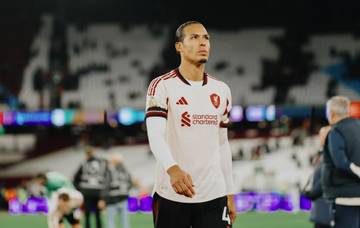 van Dijk Kecewa Liverpool Tumbang 2-3