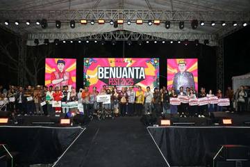 Pemprov Beri Penghargaan 8 Aksi Percepatan Penurunan Stunting