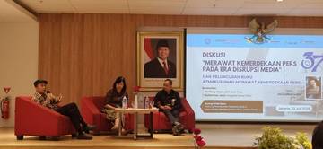 Press Faces the Challenge of Global Algorithms