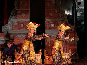 Japanese Brings Bali to Tokyo in Kecak Festival