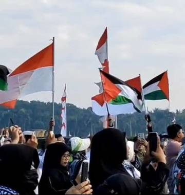 Thousands Rally in Jakarta to Support Starving Gaza