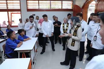 People’s School As a Tangible Reflection