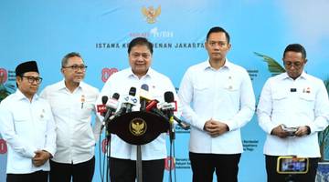 Government Encourages Household Spending to Drive National Growth