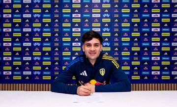 Leeds United Resmi Datangkan Facundo Buonanotte