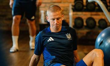 Ajax Capai Kesepakatan Pinjaman Zinchenko Dari Arsenal