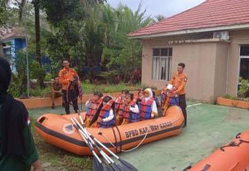 BPBD Way Kanan Edukasi Kebencanaan kepada Siswa PAUD