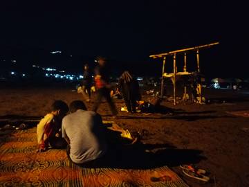 Malam Tahun Baru, Parangtritis Ramai Tenda Keluarga