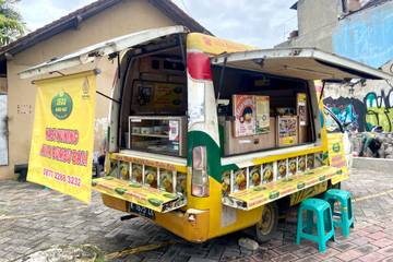 Sego Ningrat Layani Sarapan Pagi di Jalan Magelang