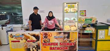 Kisah Pramu Atmaji Merintis Bisnis Pempek Hingga ke Mal