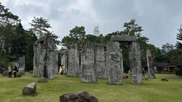 Pesona Stonehenge Merapi Tawarkan Sensasi Wisata Ala Inggris