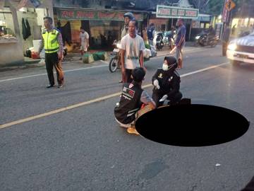 Pesepeda Tewas Usai Tertabrak XPander di Jalan Parangtritis