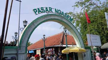 Kuliner Tradisional Angkat Pamor Pasar Ngasem Yogyakarta