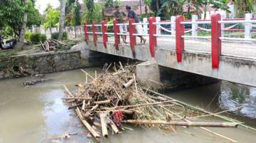 Rawan Longsor, Komisi C DPRD DIY Tinjau Erosi Sungai Sepan